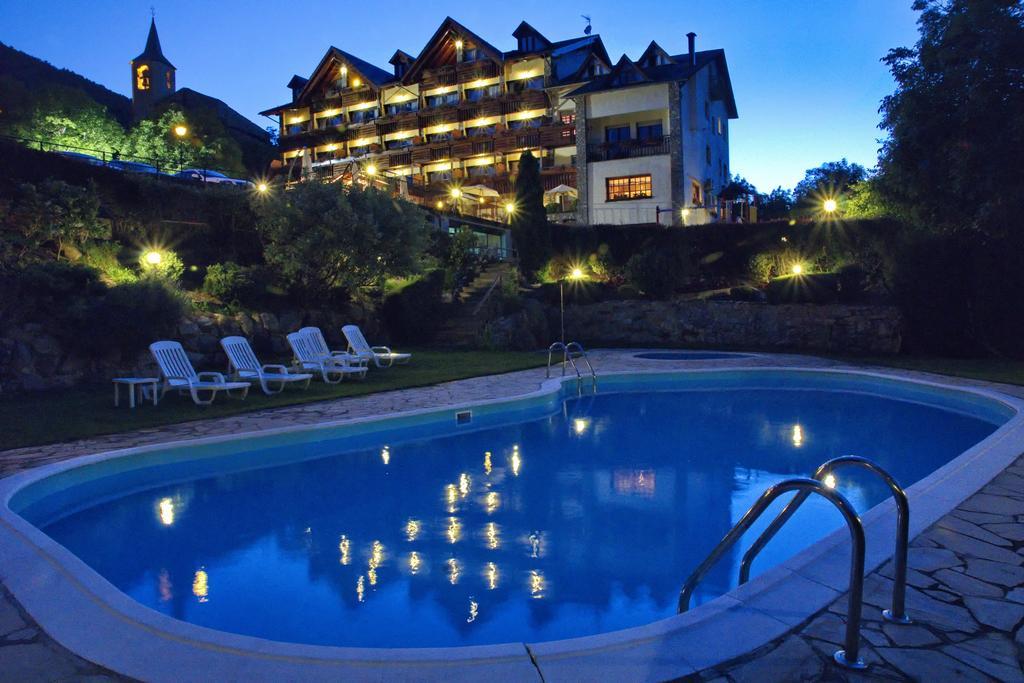 Hotel La Morera Valencia D'Aneu Buitenkant foto